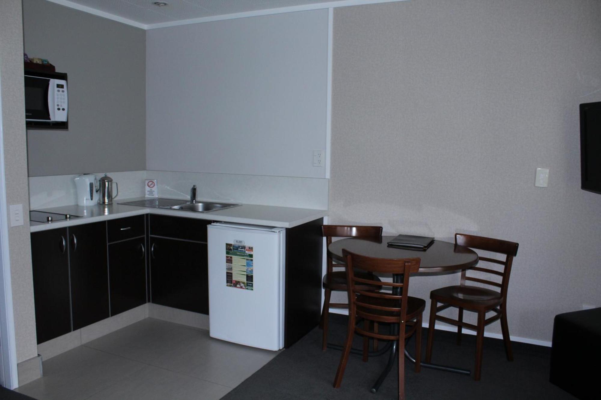One-Bedroom Apartment,692608893:JPEG